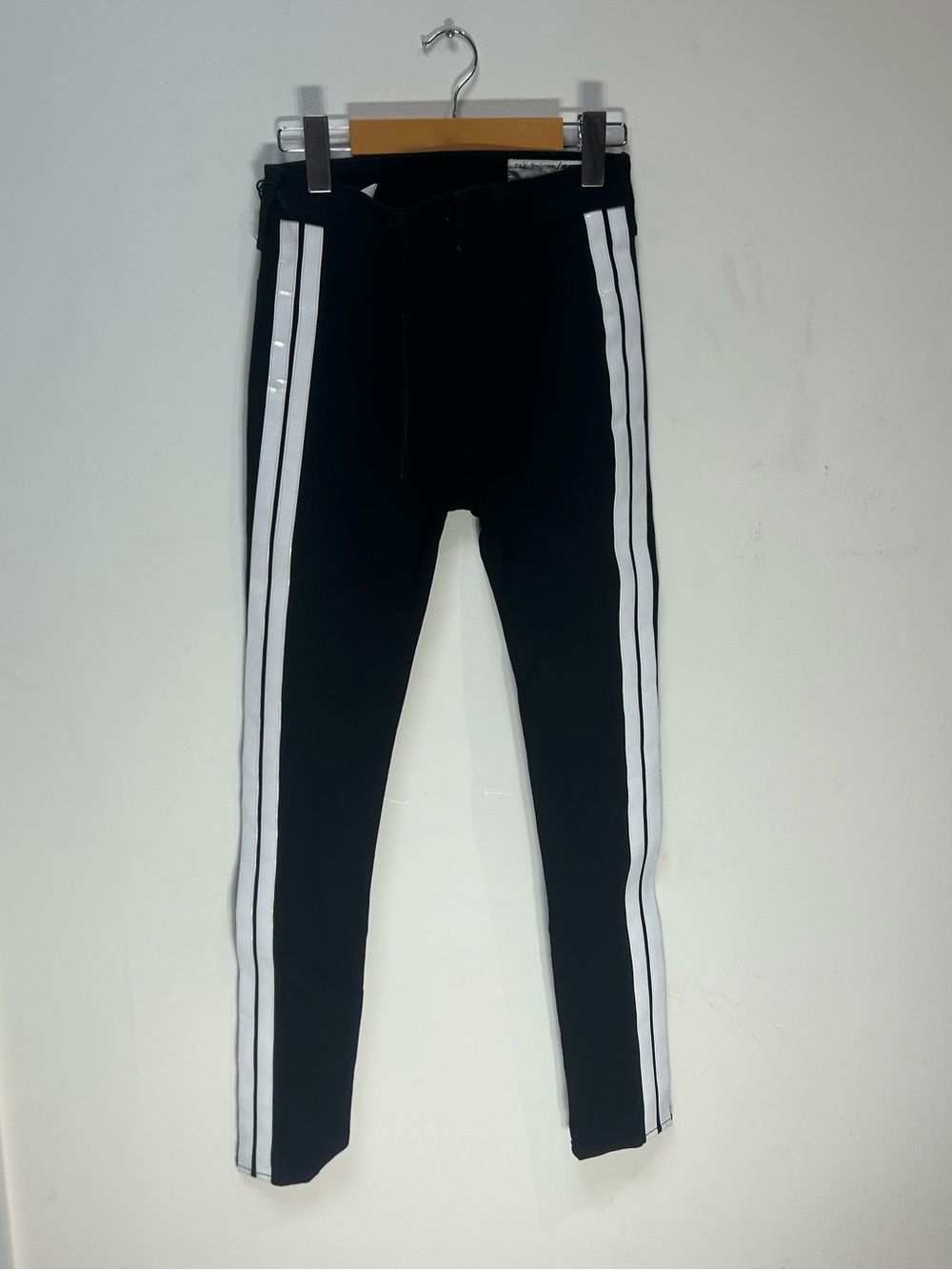 NWT rag & bone Black Skinny Jeans with White Side Stripes